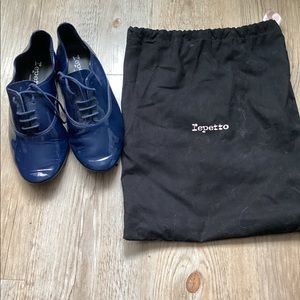 Repetto Zizi navy patent shoes